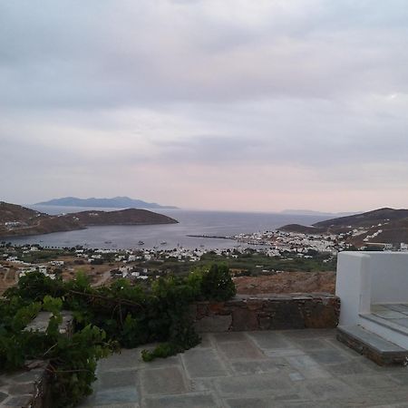 Hotel Tirquaz View Serifos Town Exterior foto