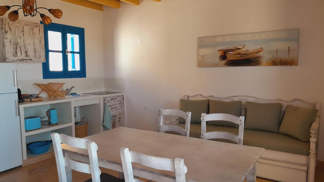 Hotel Tirquaz View Serifos Town Exterior foto
